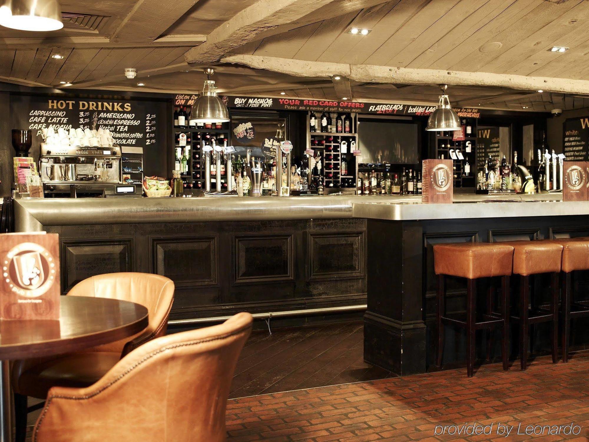 Village Hotel Cardiff Exterior photo